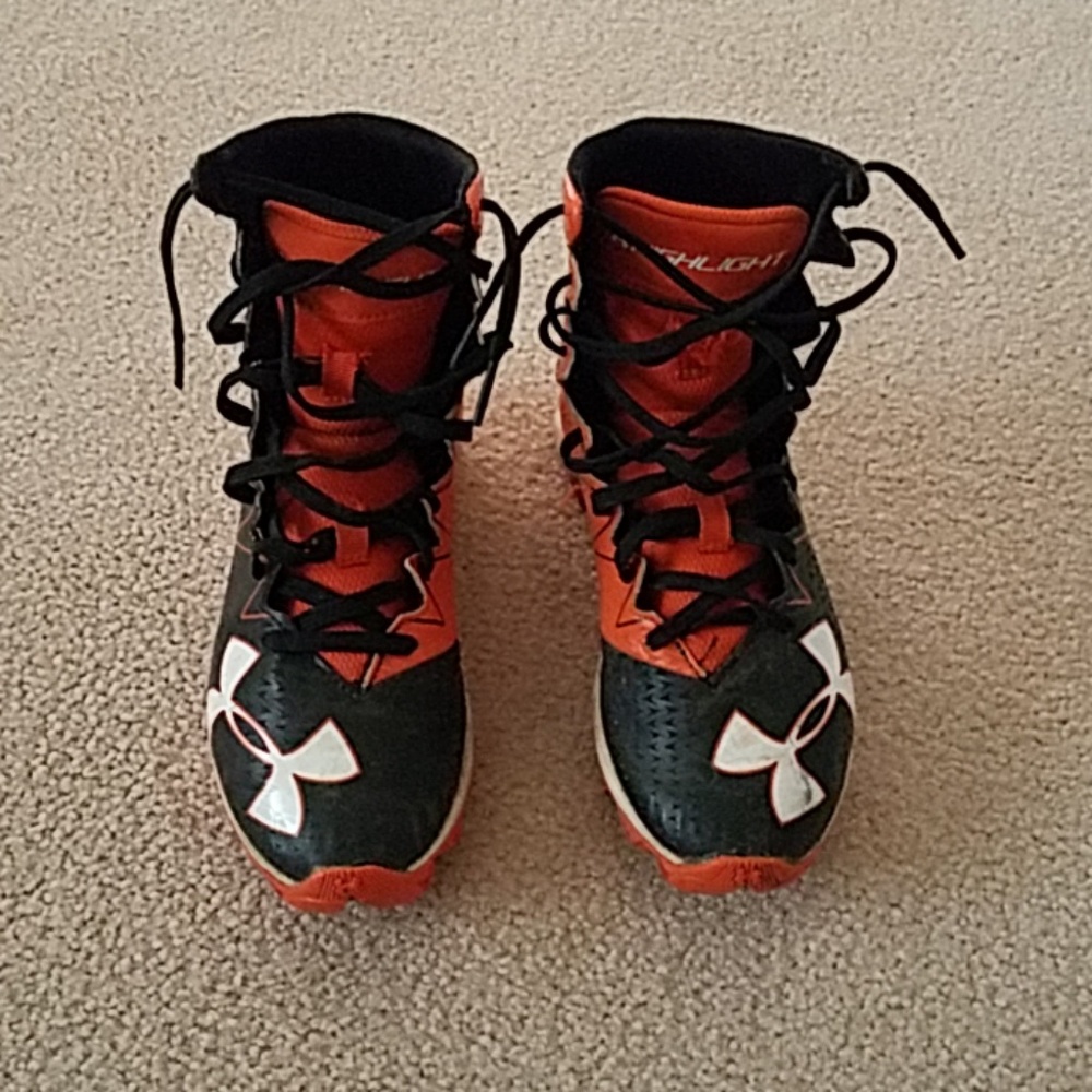 Football cleats